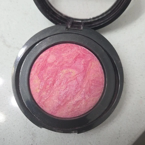 Laura Geller Baked Blush-N-Brighten Marbleized Blush In Sunlit Rose - Picture 5 of 7